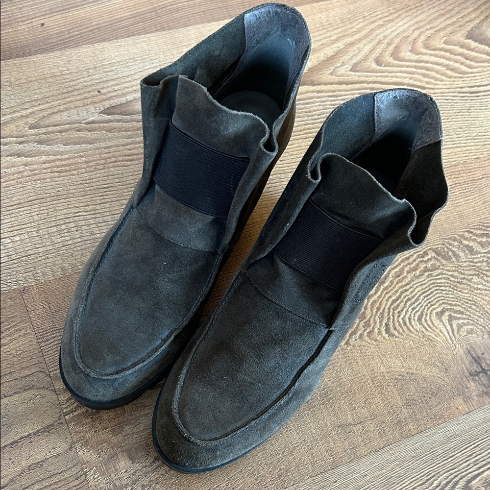 Eileen Fisher leather  Dark Brown Suede ankle Boots